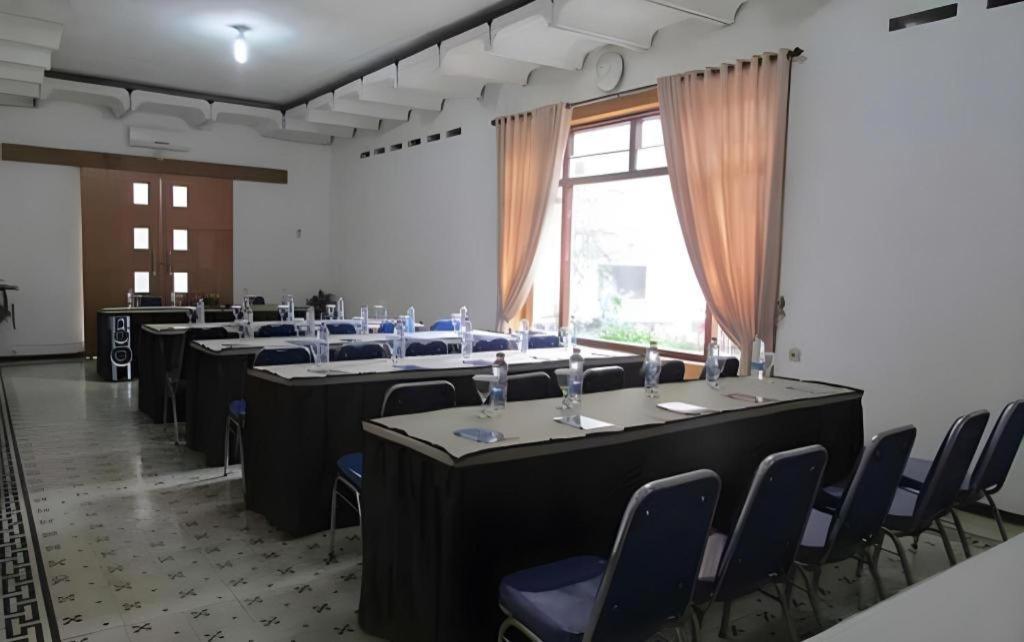 Hotel Riche Heritage Alun Alun Malang